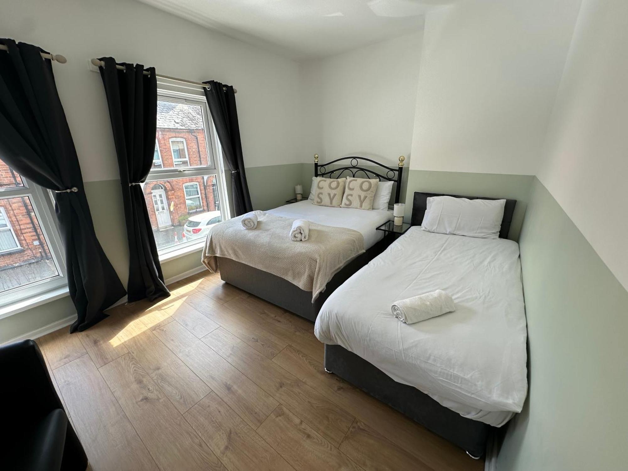 2Br City Side House ベルファスト エクステリア 写真